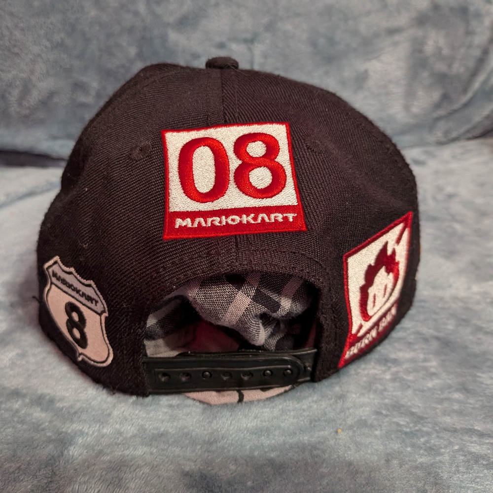 ✨ Super Mario Racing Snapback Hat ✨ - Picture 4 of 5